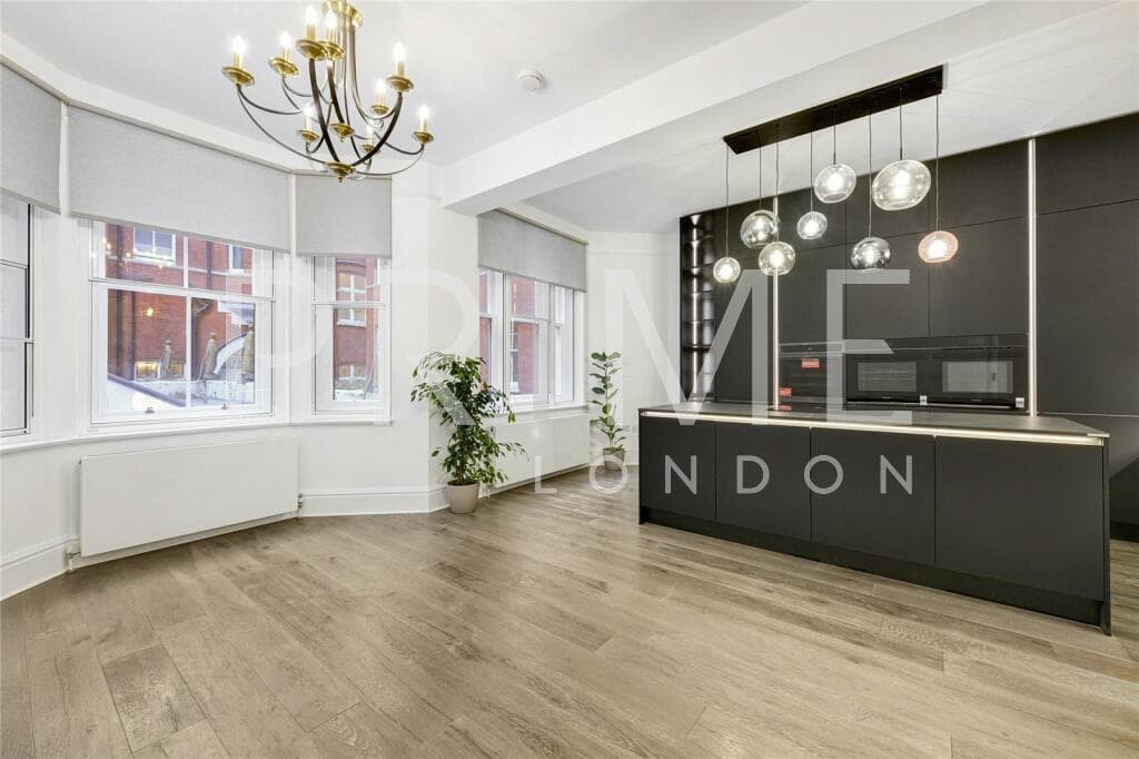 Westminster Palace Gardens, Artillery Row, London